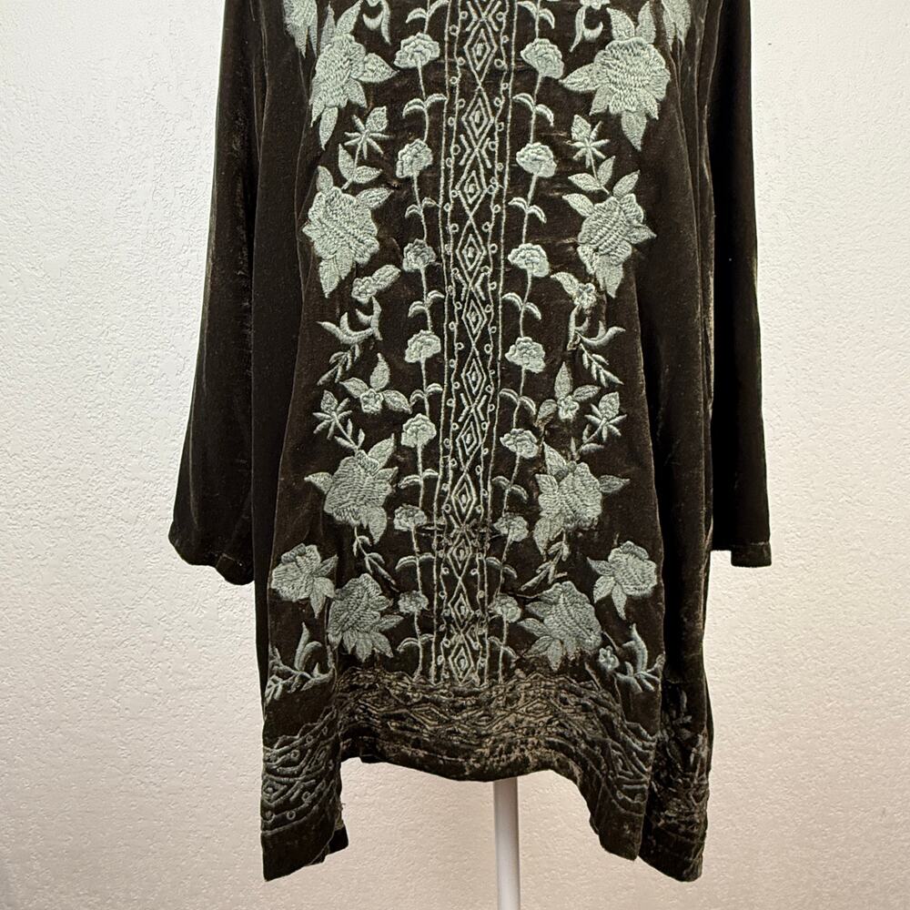 Kyla Seo Embroidered Velvet Tunic Top Women's Large Floral Boho Relaxed Flowy - Picture 3 of 14